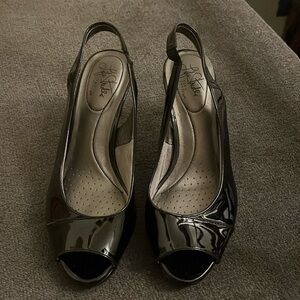 Lifestride soft style sling pack heels